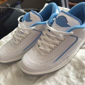 Air Jordan 2.  Low.    Unc blue.